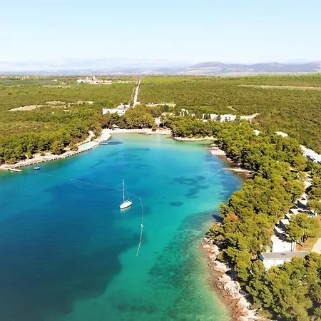 Resort Dieholidaybucht Biograd Na Moru